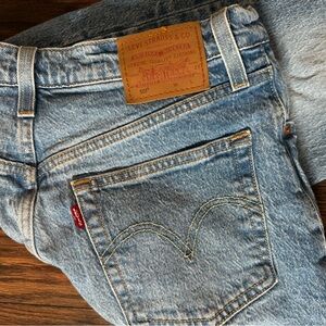 501 Levi Jeans (women’s) size 26
